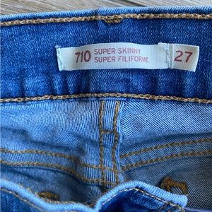 Levis Jeans Size 27